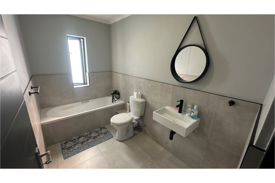 3 Bedroom Property for Sale in De Zoete Inval Western Cape